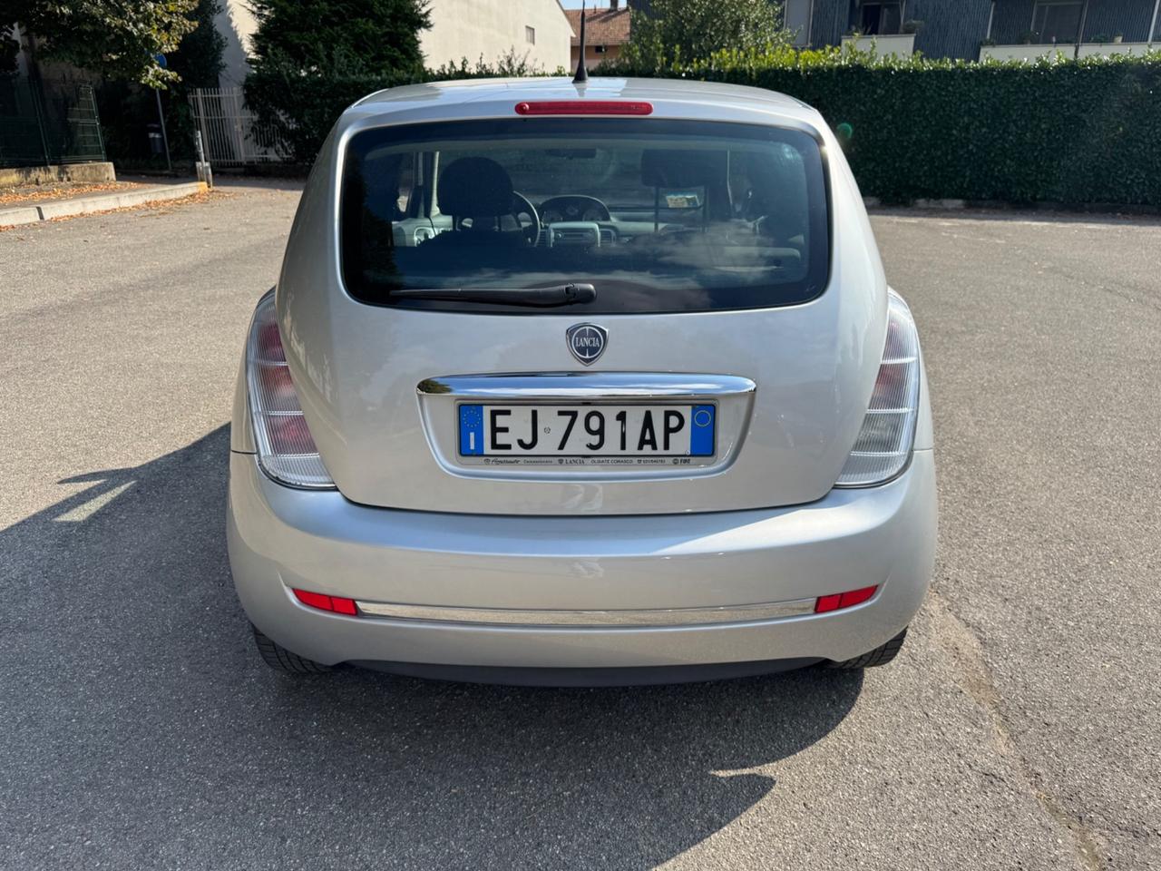 Lancia Ypsilon 1.2 69 CV Unyca