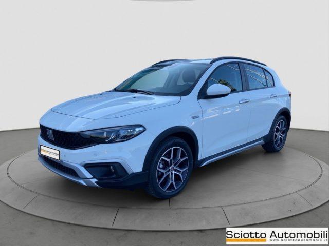FIAT Tipo 1.5 Hybrid DCT 5 porte Cross