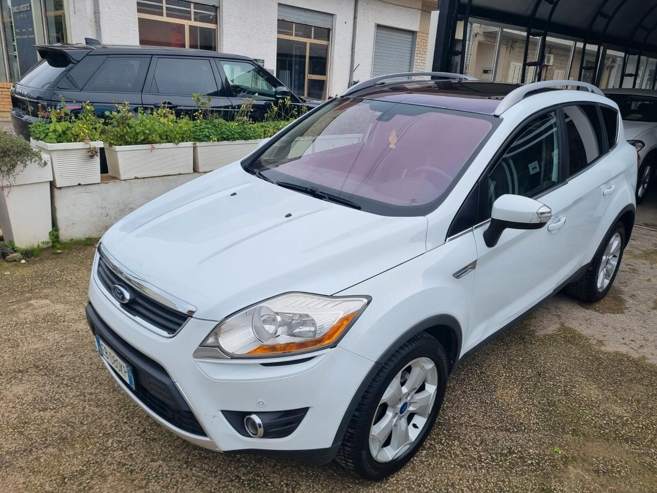 Ford Kuga 2.0 TDCi 163 CV TETTUCCIO E NAVISAT