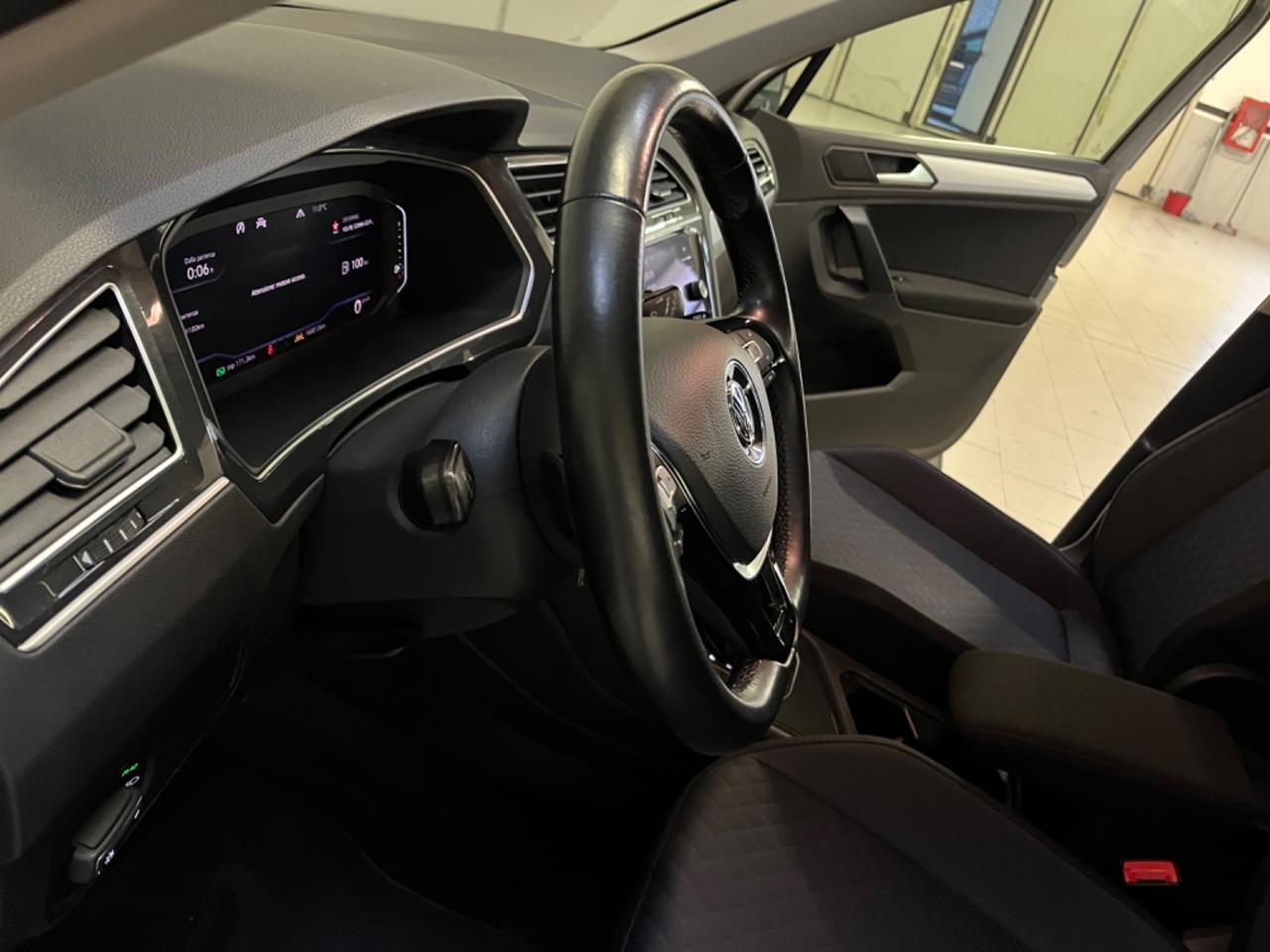 Volkswagen Tiguan 2.0 TDI SCR DSG R-line