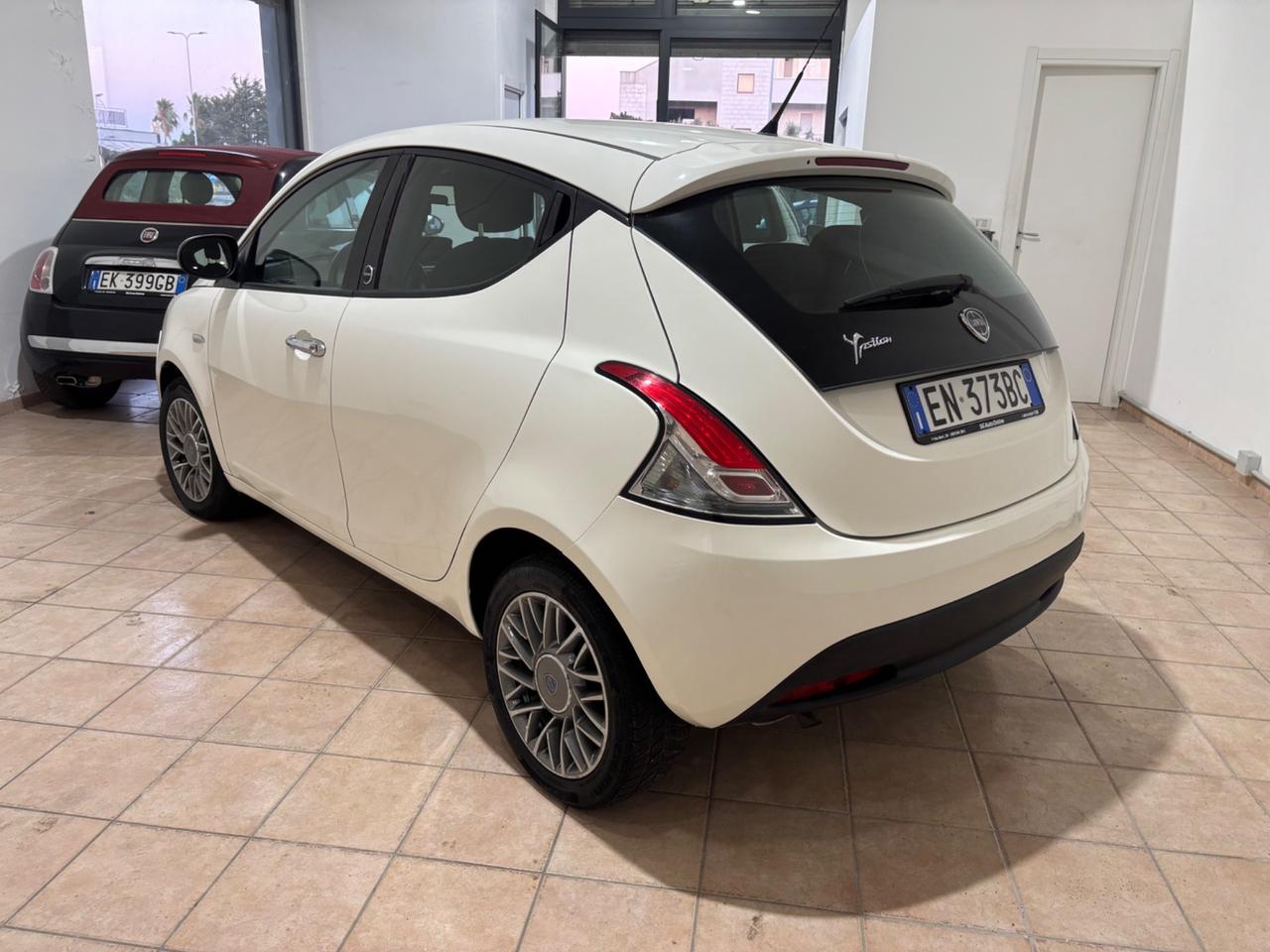 Lancia Ypsilon 1.2 69 CV 5 porte GPL Ecochic Silver