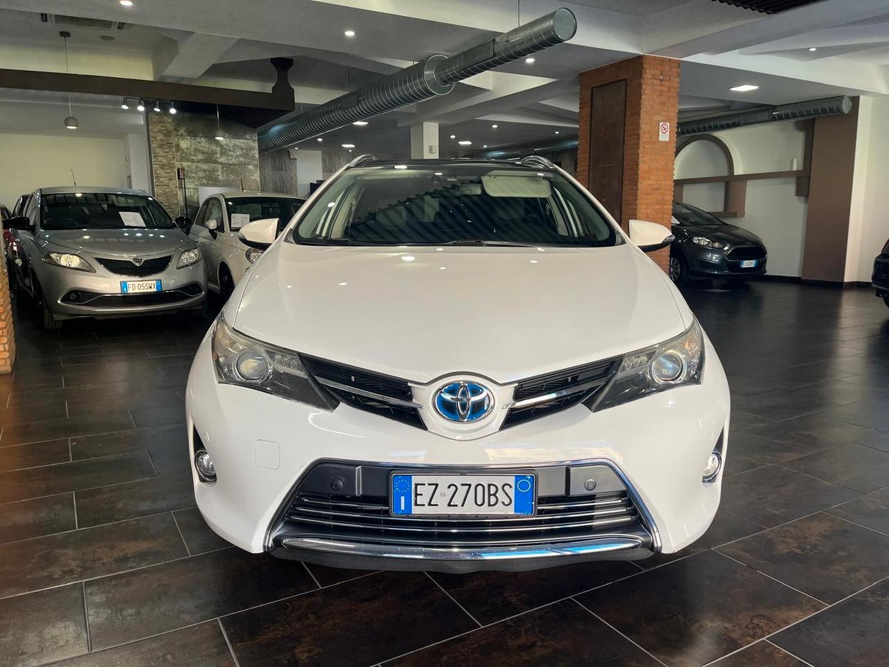 Toyota Auris Touring Sports 1.8 Hybrid Lounge