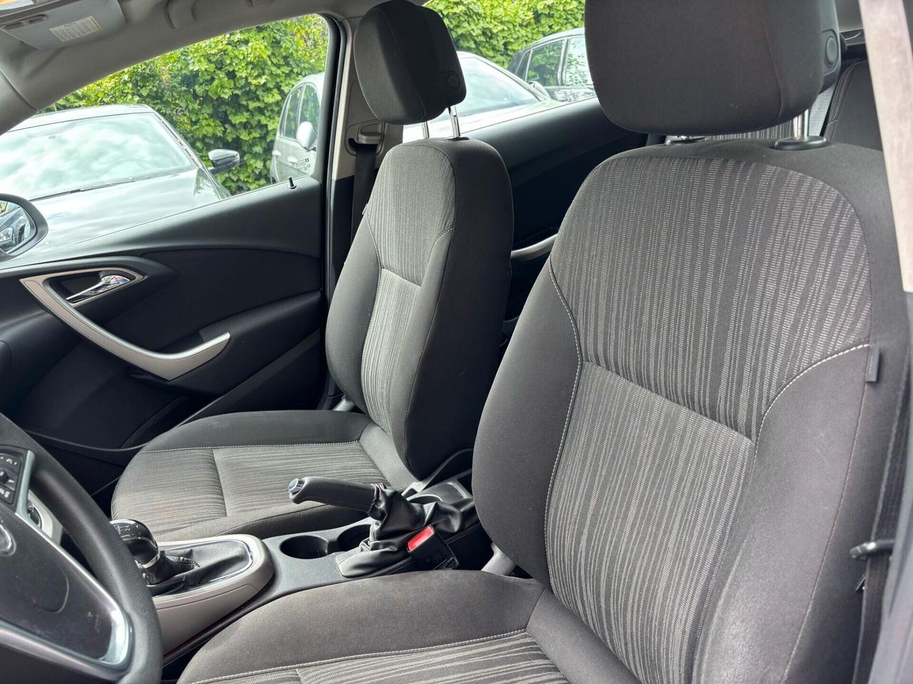 Opel Astra 1.4 100CV Sports Tourer Cosmo ok Neopatentati
