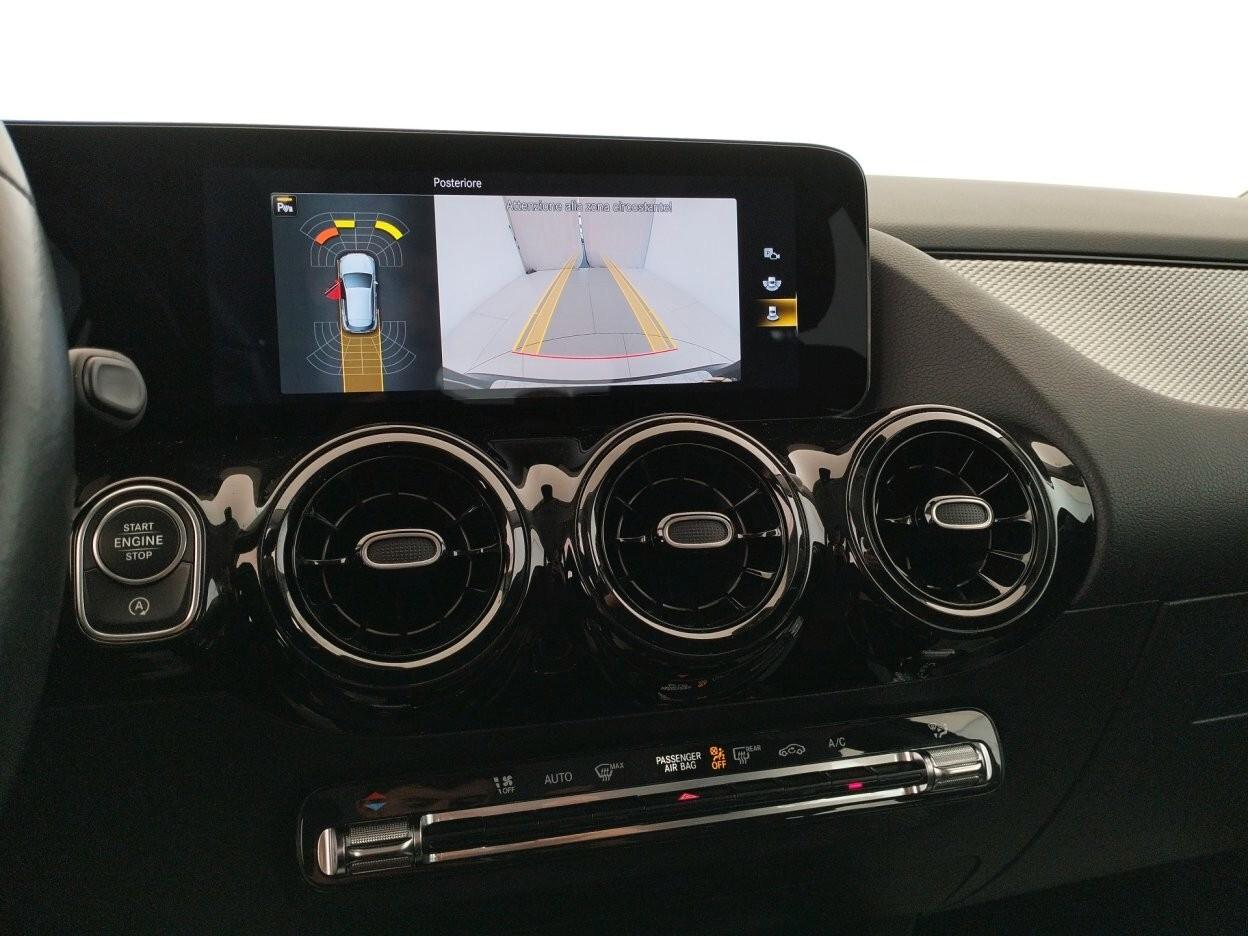 MERCEDES BENZ GLA 200d GLA Business Extra auto - IVA ESPOSTA