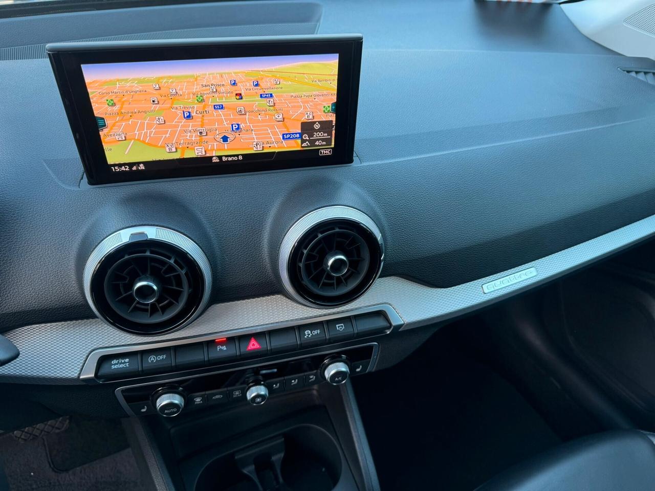 Audi Q2 35 TDI quattro S tronic Admired sport