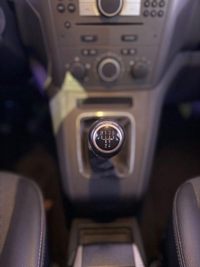 OPEL Zafira 1.8 16V VVT Cosmo