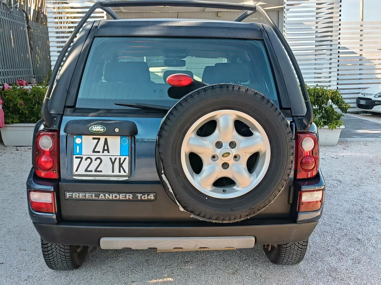 Land Rover Freelander 2.0 Td4 16V cat 3p. Softb. SE