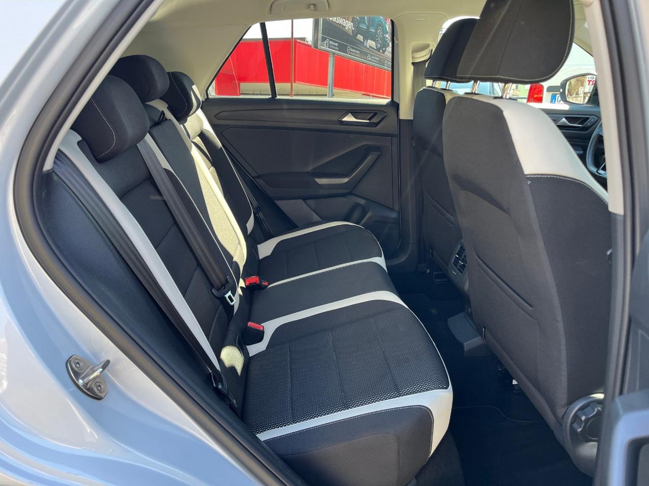 Volkswagen T-Roc 1.5 tsi advanced dsg