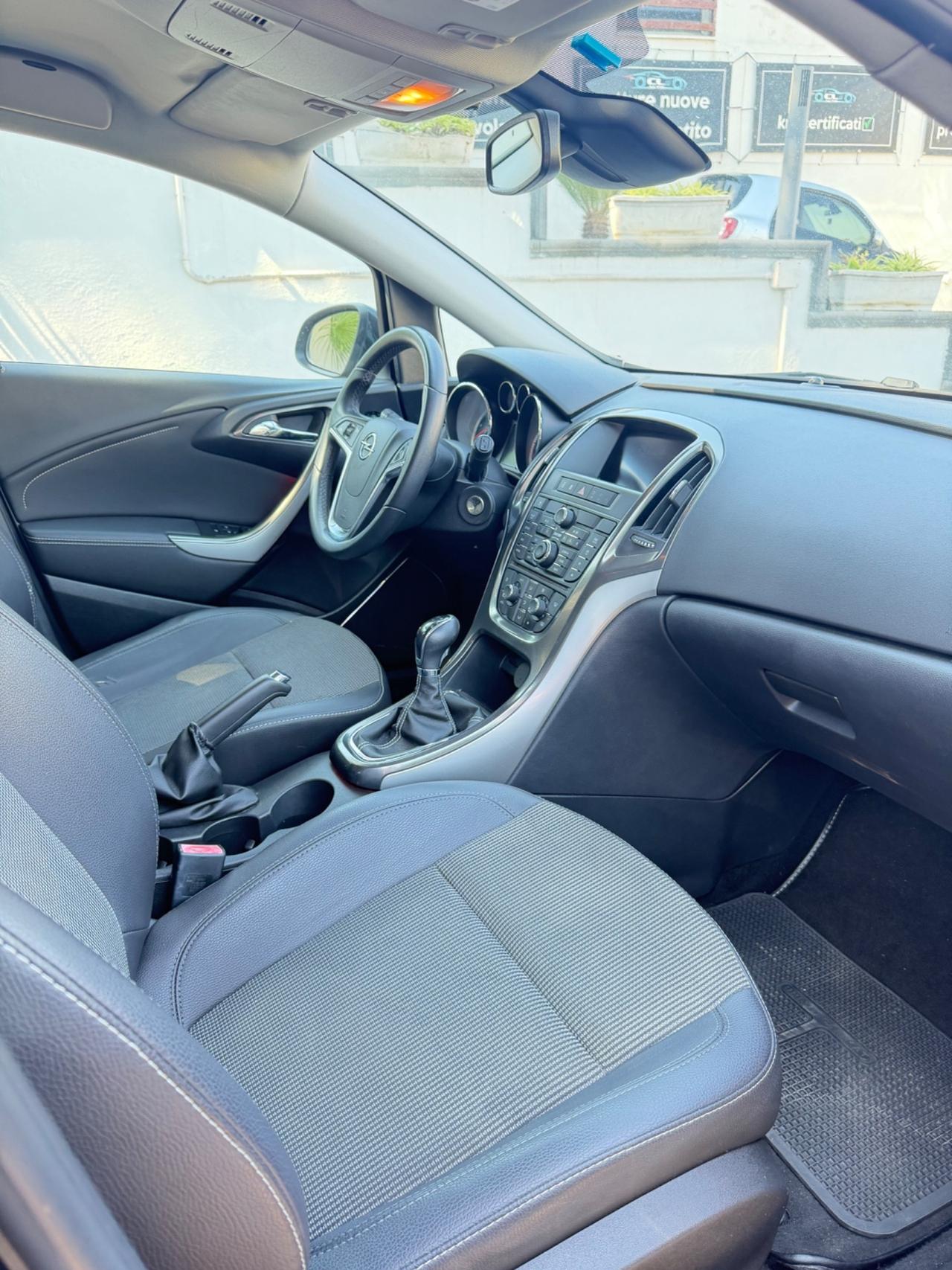 Opel Astra 1.7 CDTI 110CV 5 porte Cosmo