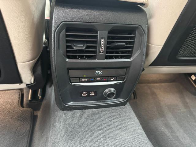 BMW 320 d xDrive Touring Luxury iva deducibile