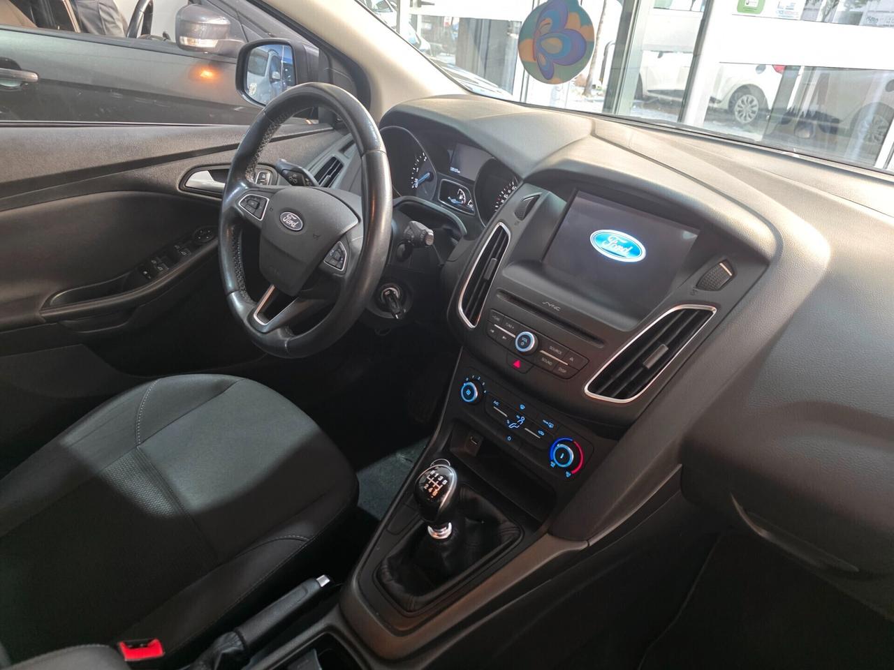 Ford Focus 1.5 TDCi 95cv TITANIUM 1 PROPRIETARIO