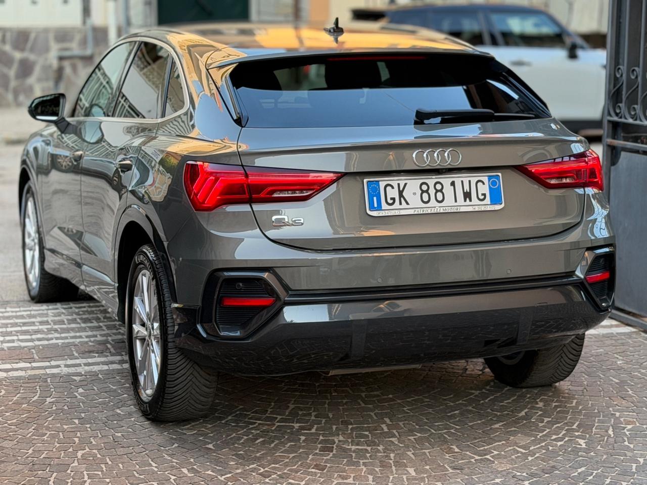 Audi Q3 35 TDI S tronic Business Advanced