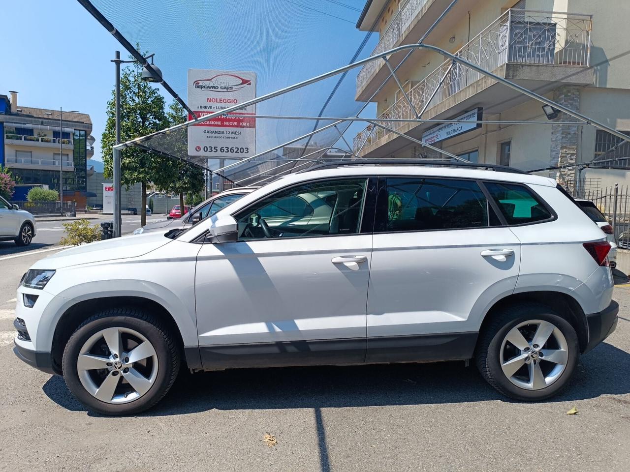 Skoda Karoq 1.6 TDI SCR DSG Executive NAVI, RETROCAMERA