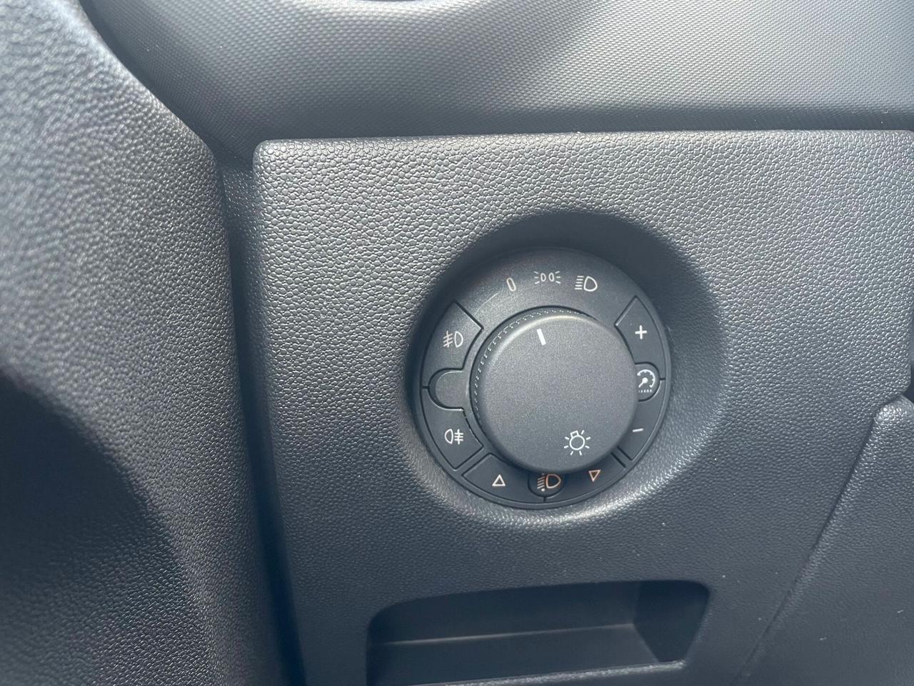 Opel Corsa 1.2 5 porte Cosmo