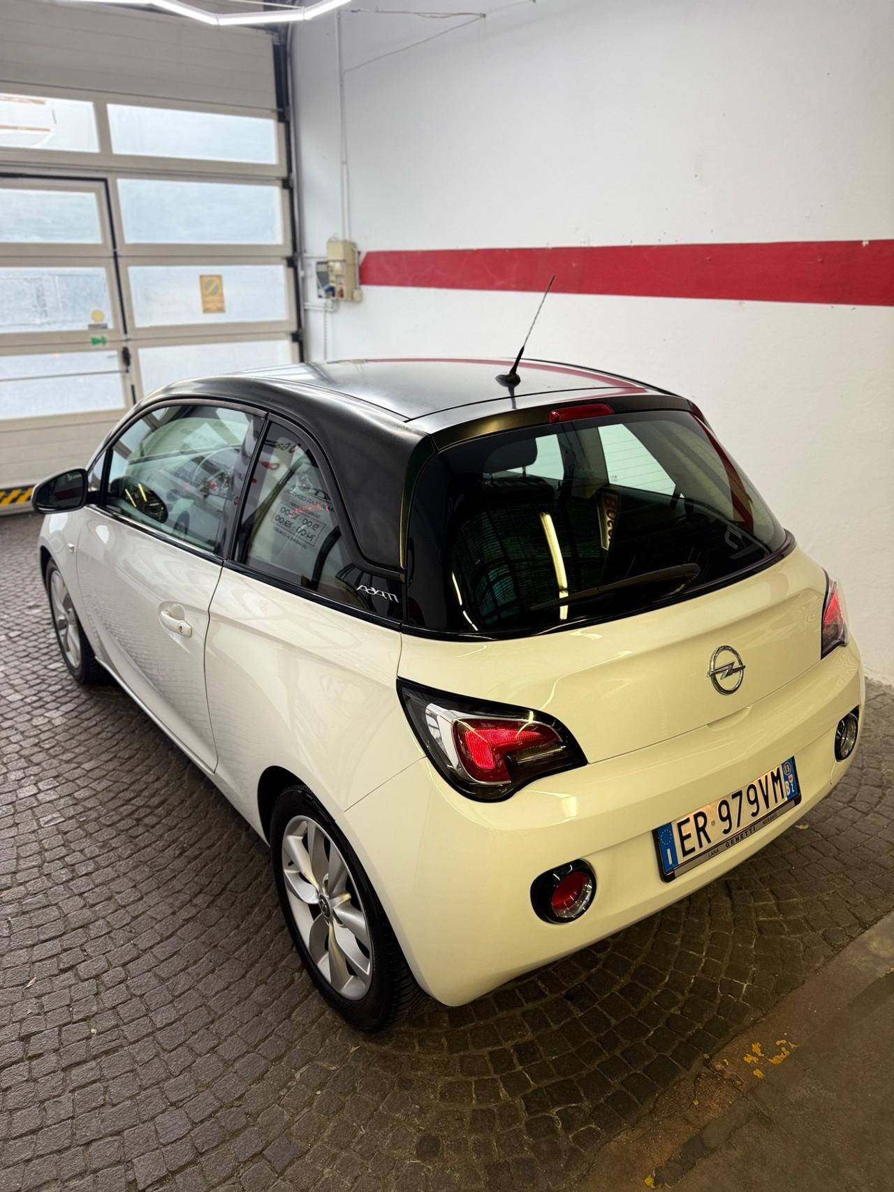 Opel Adam 1.2 70 CV