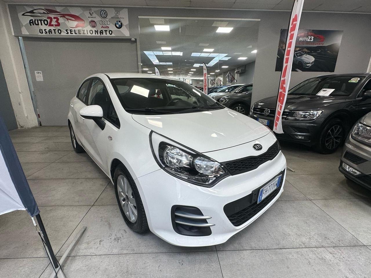 Kia Rio 1.1 CRDi 5p. Active 75CV Ok Neopatentati