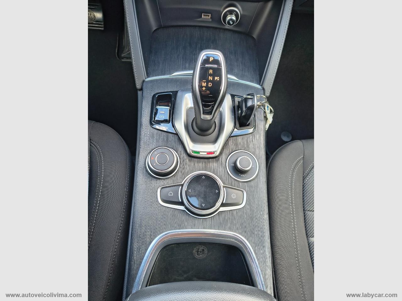 ALFA ROMEO Stelvio 2.2 T.diesel 160CV AT8 RWD Bus. AUTOCARRO