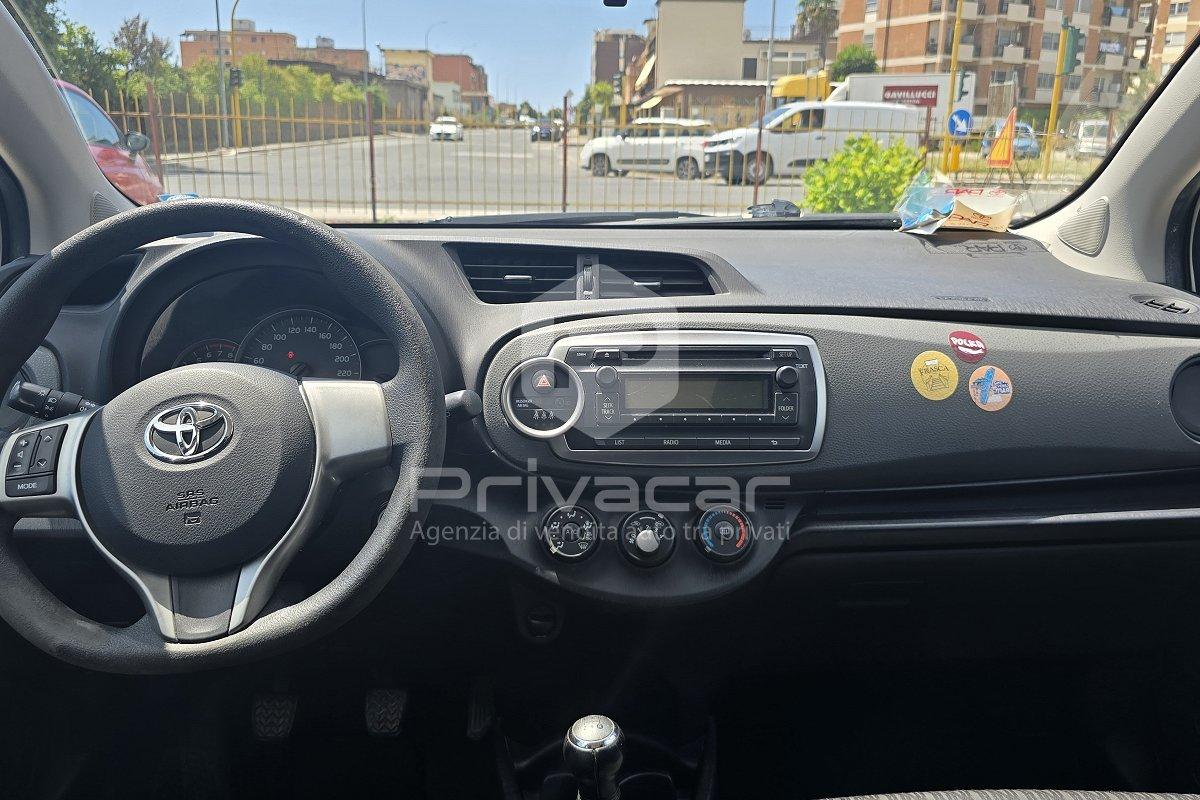 TOYOTA Yaris 1.0 5 porte