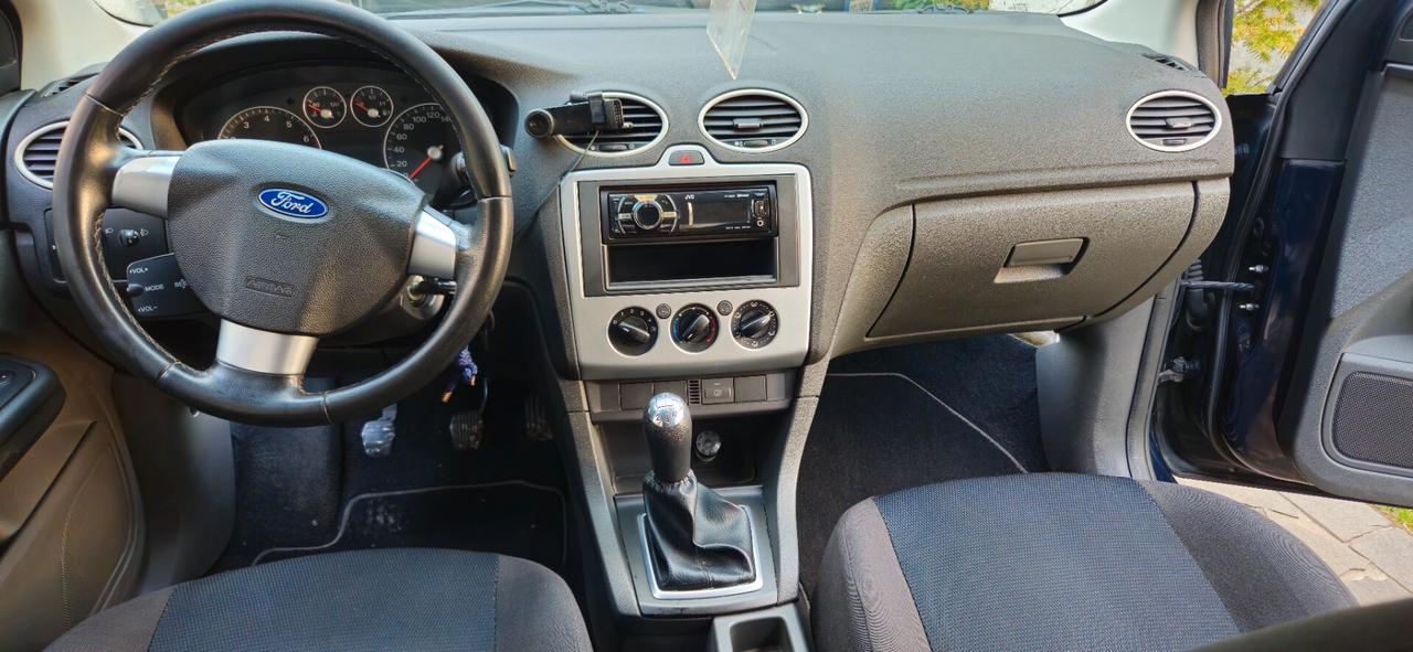 Ford Focus 1.6 BENZINA NEOPATENTATI