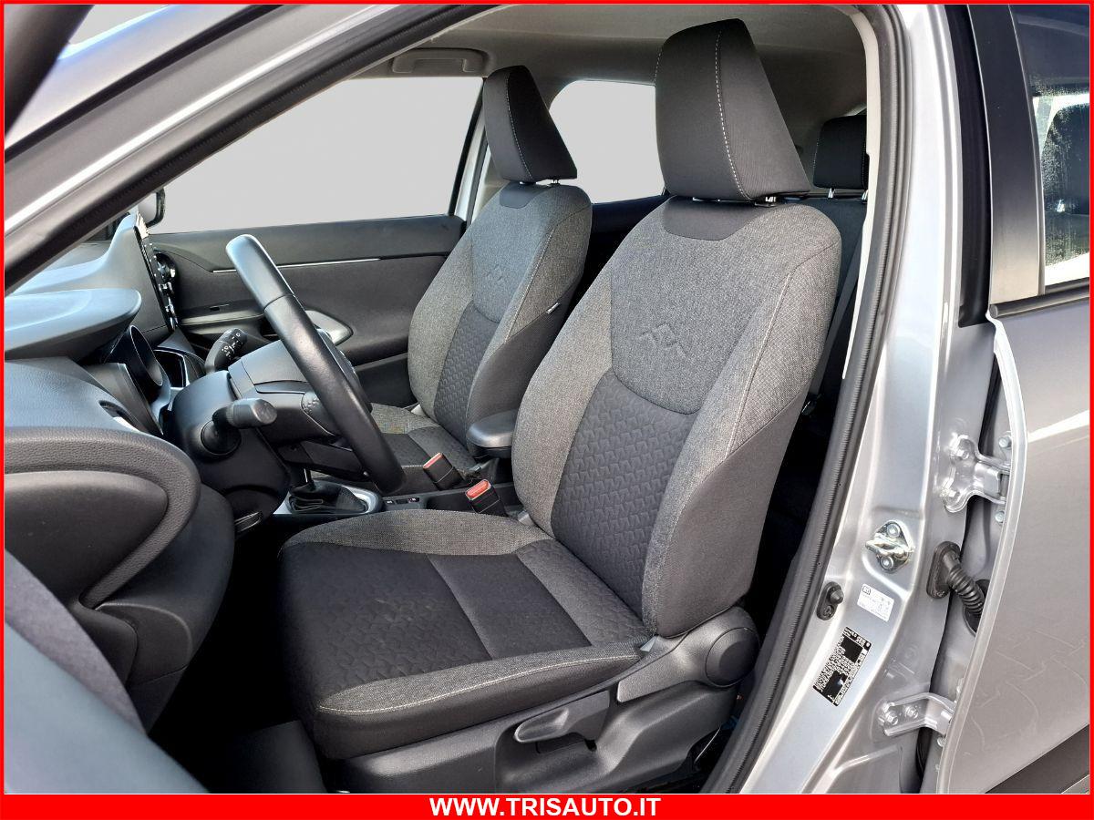 TOYOTA Yaris Cross 1.5 Hybrid E-Cvt Active NEOPATANTATI (NAVI)