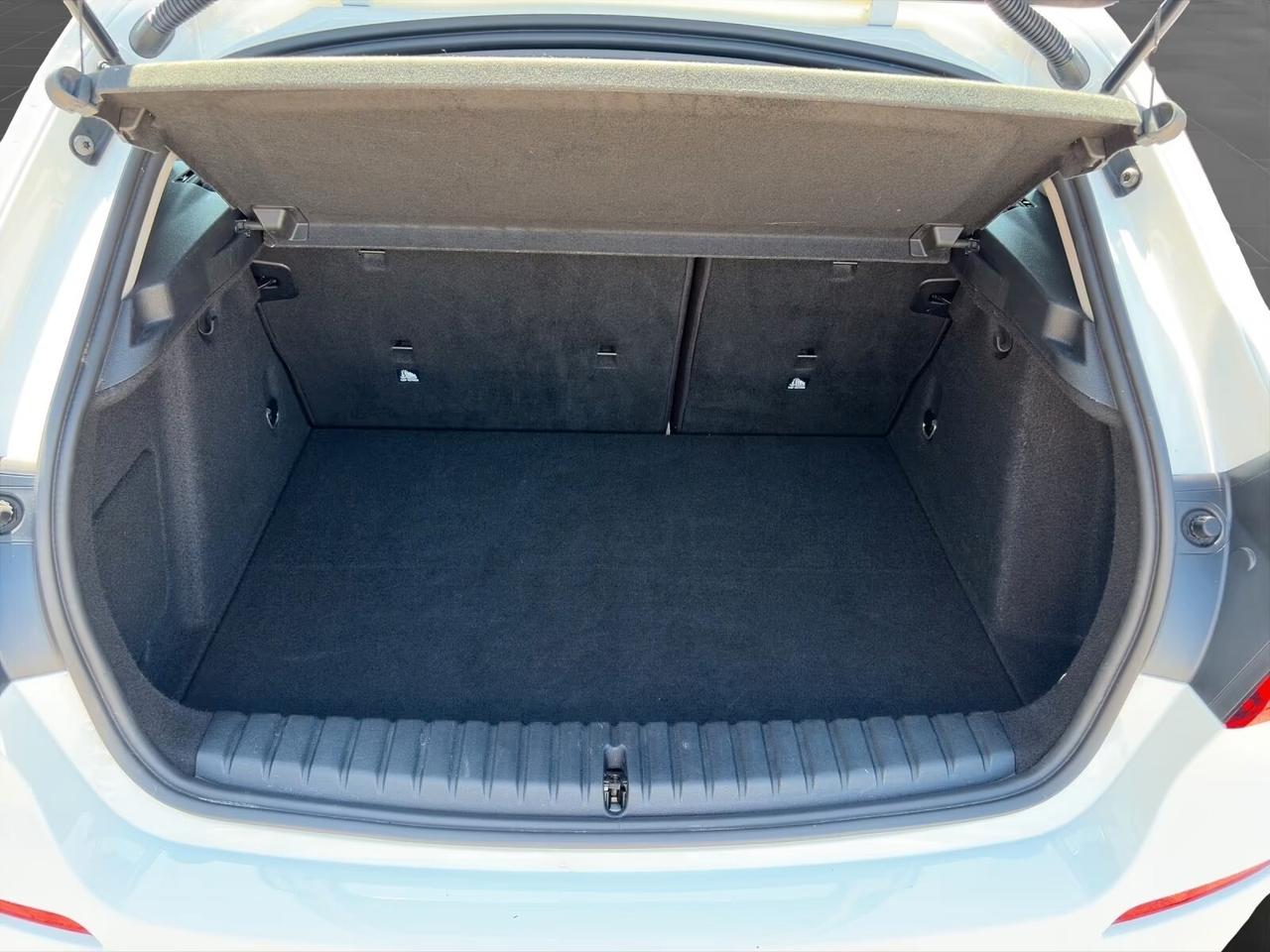 Bmw 118 118i 5p. Advantage
