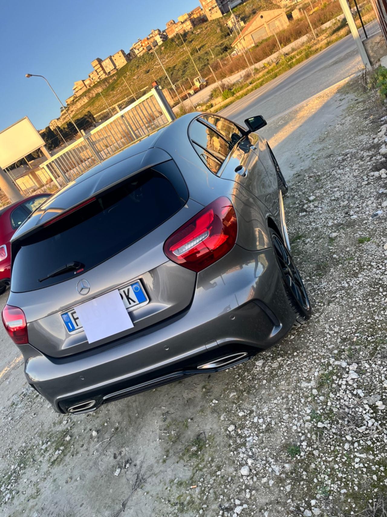 Mercedes-benz A 180 A 180 d Premium AMG 2017