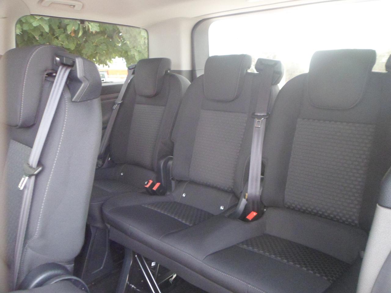 Ford Transit Custom 9 posti