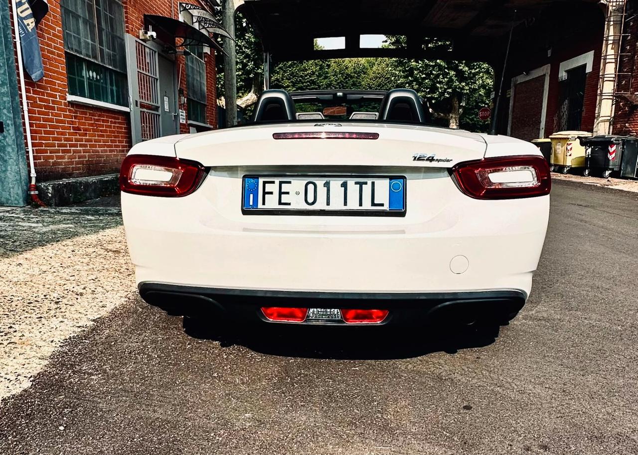 Fiat 124 Spider 1.4 cabrio