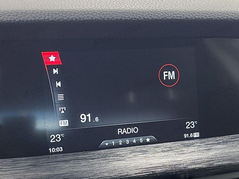 Alfa Romeo Stelvio 2.2 t Business Q4 190cv auto my19