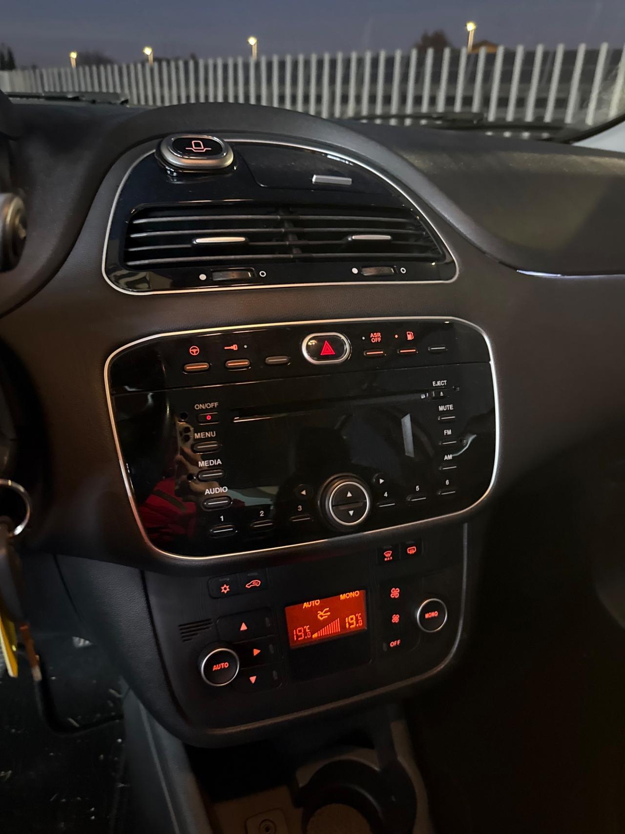 Fiat Punto 1.4 8V 5 porte Natural Power Lounge