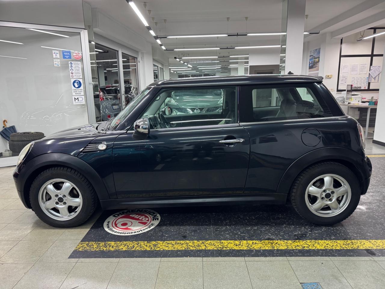 Mini 1.4 16V One Chili