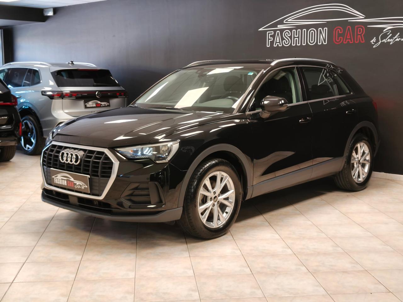 Audi Q3 35 TDI S tronic Business