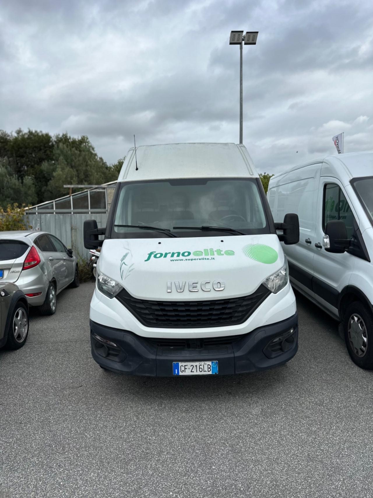 Iveco Daily 35S12DV CRV 2.3 HPT PM-TM-DC 5p. Furgone