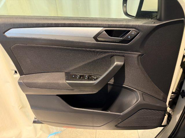 VOLKSWAGEN T-Roc 1.5 TSI DSG Life GANCIO Navi DAB+ Parks Assist LED