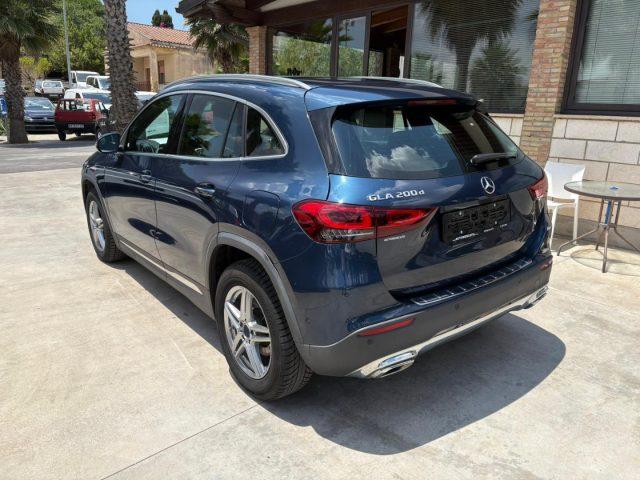 MERCEDES-BENZ GLA 200 d Automatic