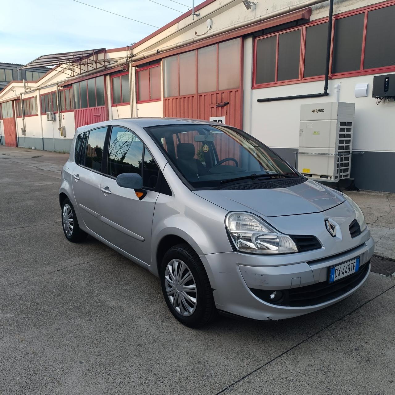 Renault Modus Grand 1.5 dCi 85CV Dynamique
