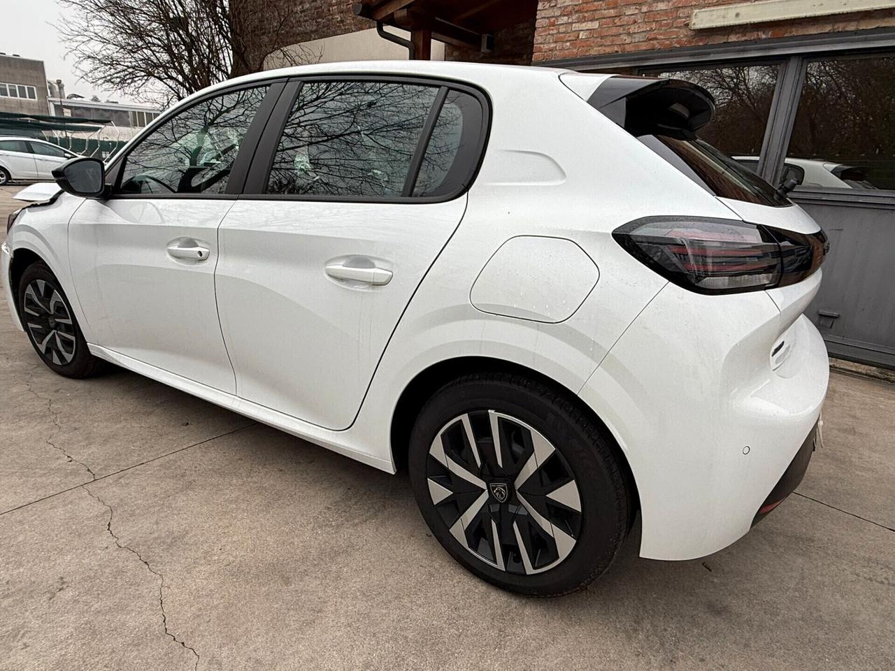 Peugeot 208 1.2 75cv 10.000KM MOTORE OK
