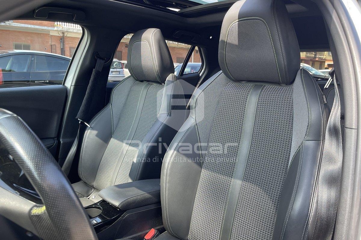 PEUGEOT 2008 BlueHDi 100 S&S GT Line