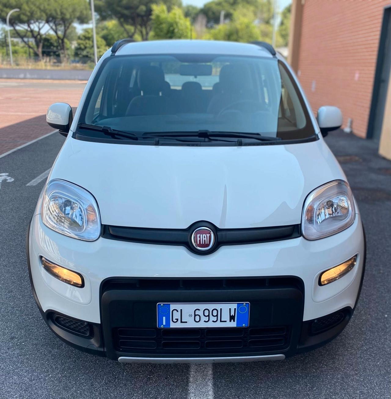 FIAT PANDA HYBRID 1.0cc S&S 5 POSTI