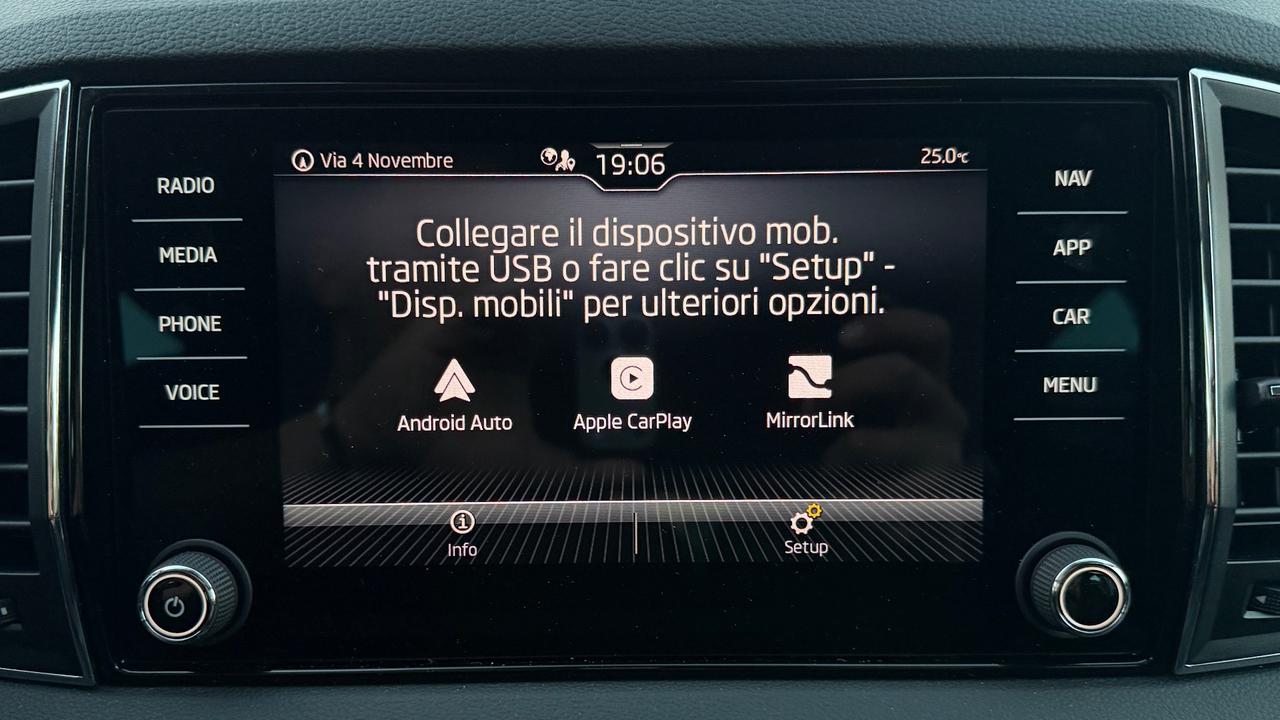 SKODA KAROQ 2.0 EVO TDI DSG 115 CV - FULL LED, VIRTUAL COCKPIT, NEOPATENTATI