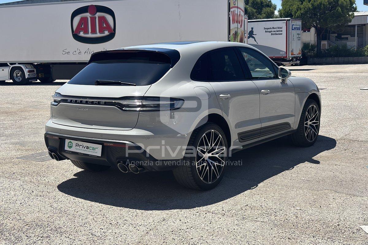 PORSCHE Macan 2.0