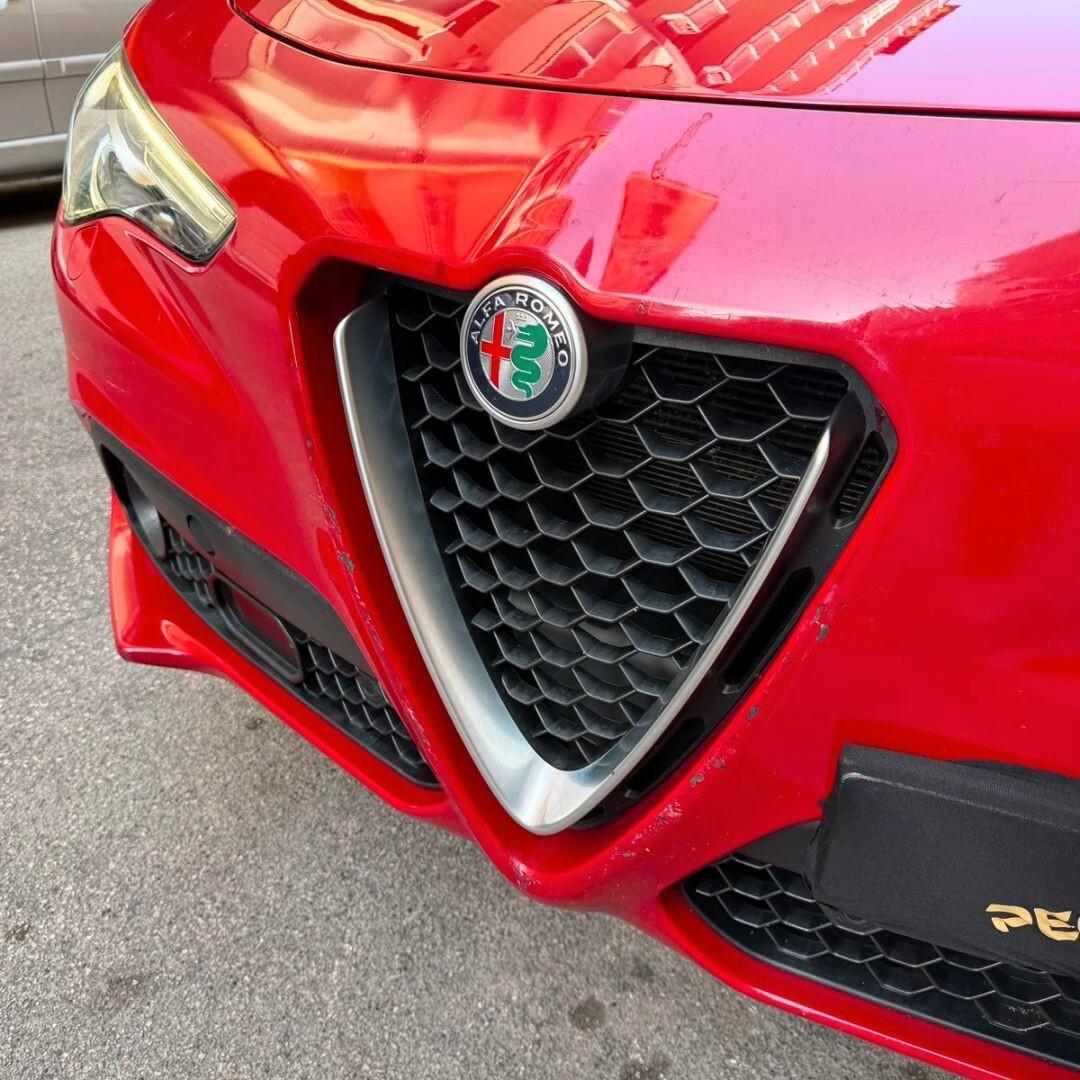 Alfa Romeo Stelvio 2.2 - 180 CV