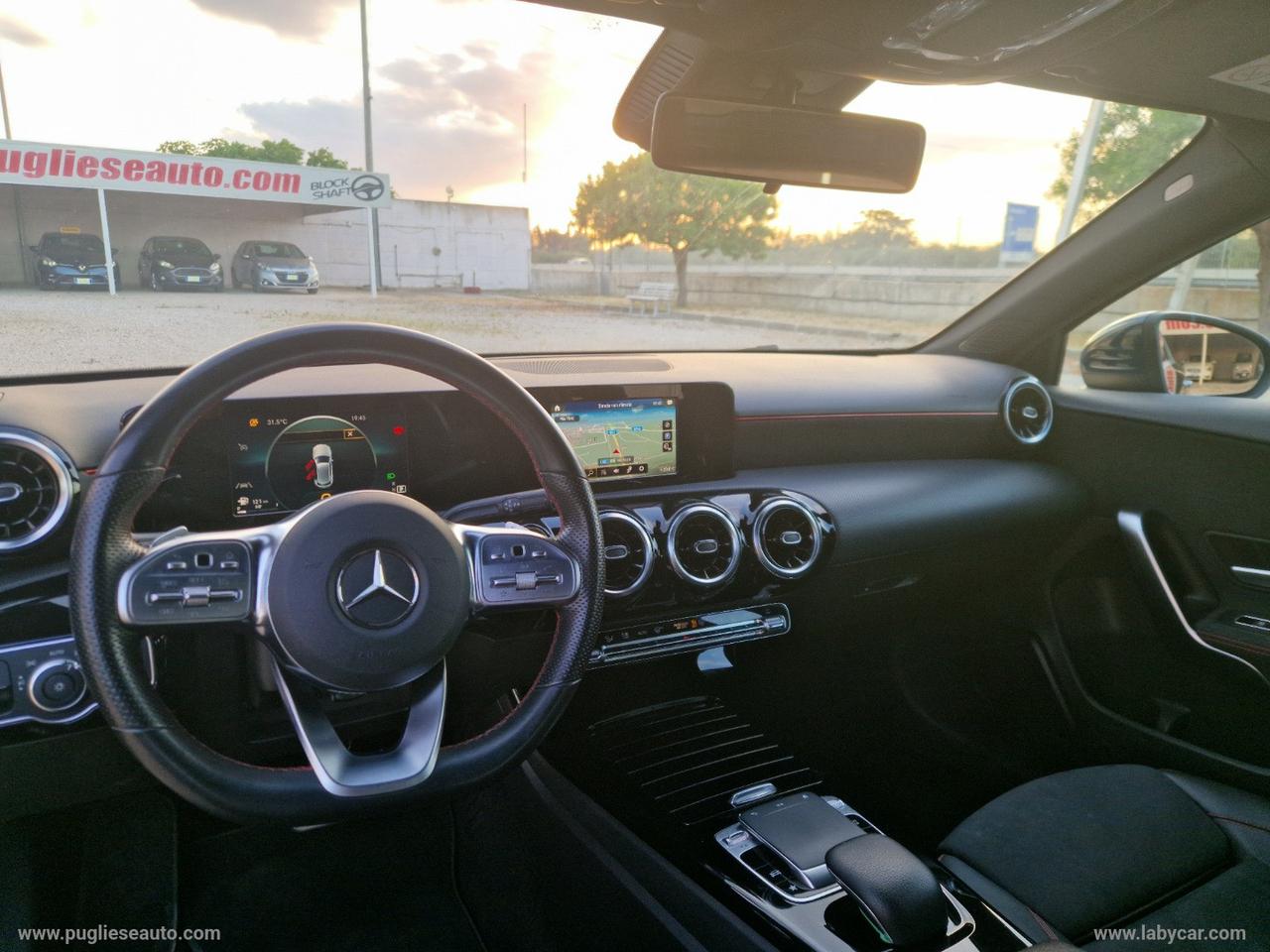 MERCEDES-BENZ A 180 d Automatic Premium
