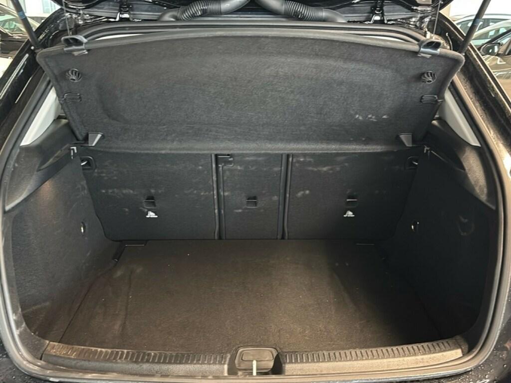 Mercedes Classe A 180 180 D Advanced 8G-DCT