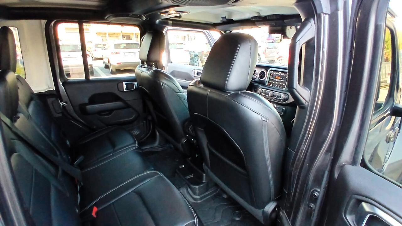 Jeep Wrangler Unlimited 2.2 Mjt II Sahara