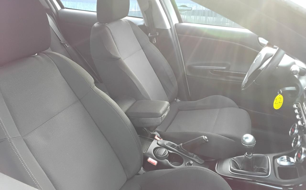 Alfa Romeo Giulietta 1.6 JTDm-2 105 CV Distinctive