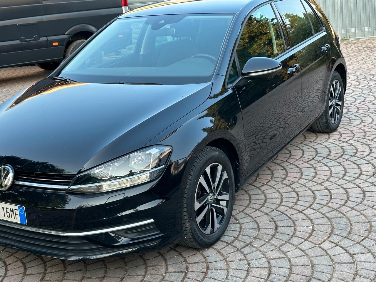 VOLKSWAGEN GOLF 7 DSG BELLISSIMA VERAMENTE PARI AL NUOVO PERMUTABILE