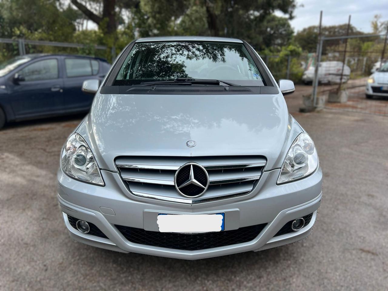 MERCEDES CLASSE B 180 2.0 Premium - 2010