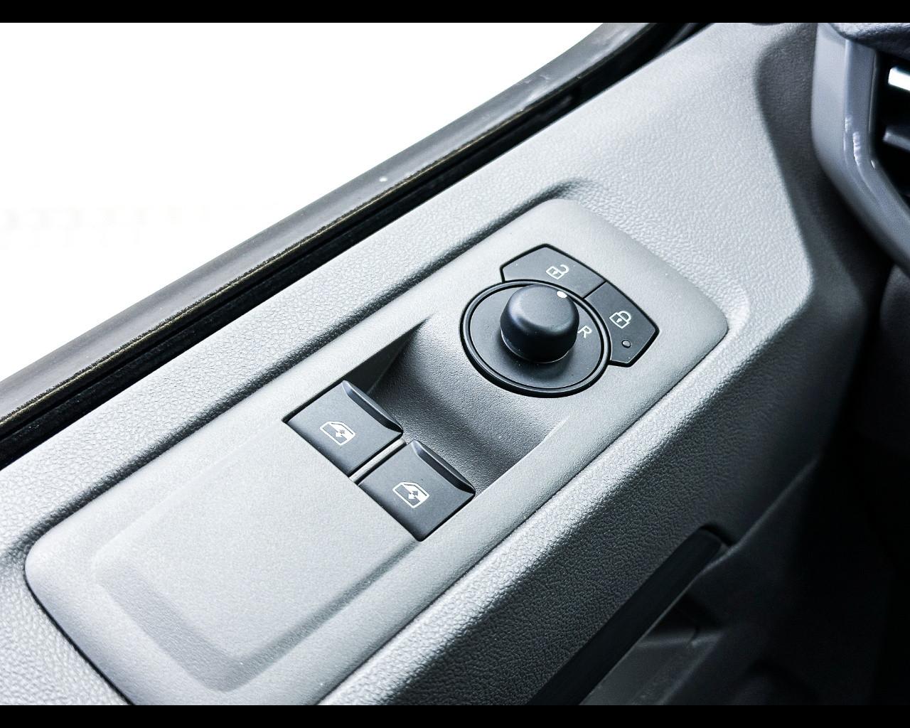 VOLKSWAGEN Caravelle 7ª '25-> - Caravelle 2.0 TDI 150CV PC Life