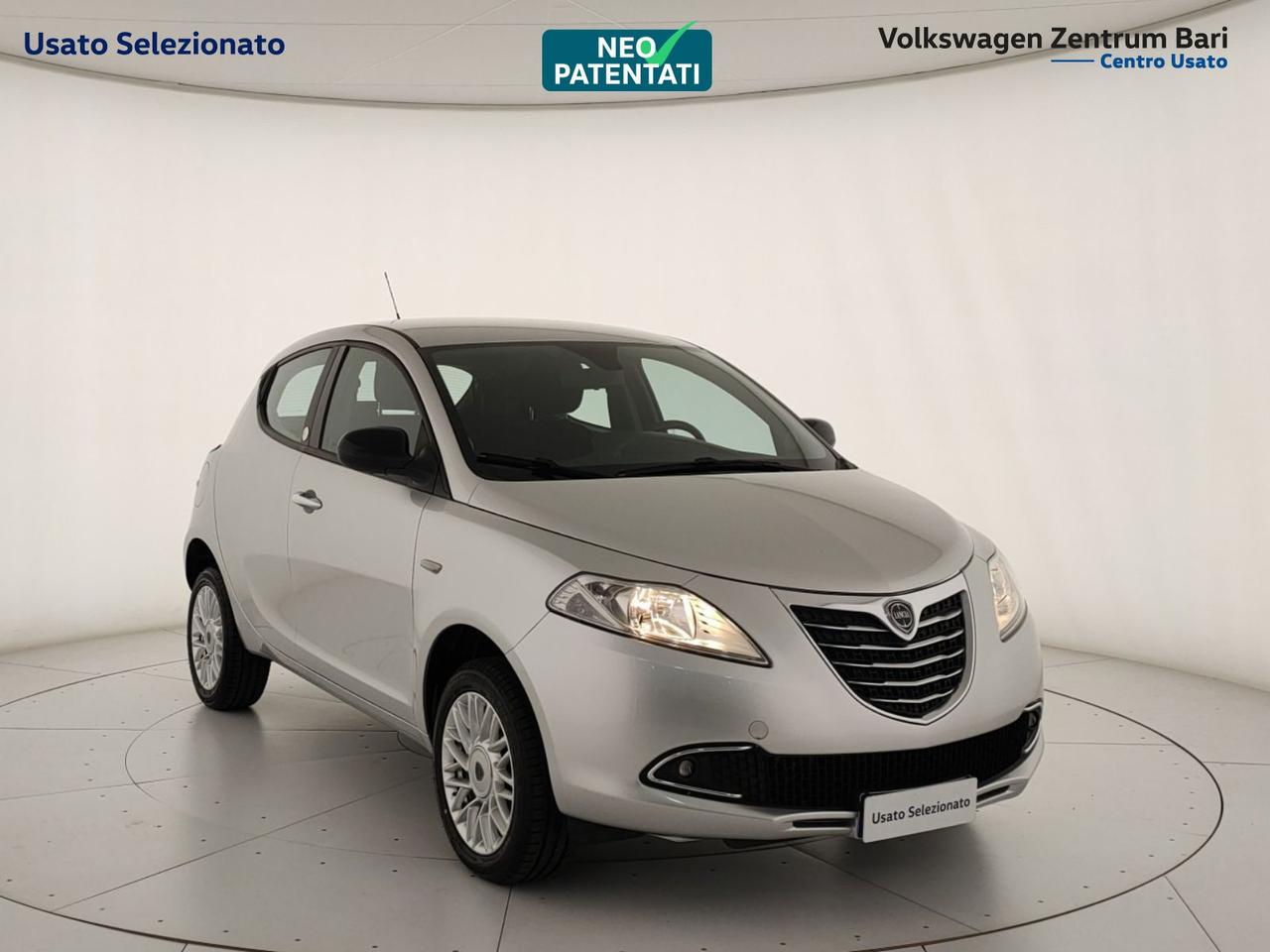 Lancia Ypsilon 0.9 t.air gold ecochic metano 80cv